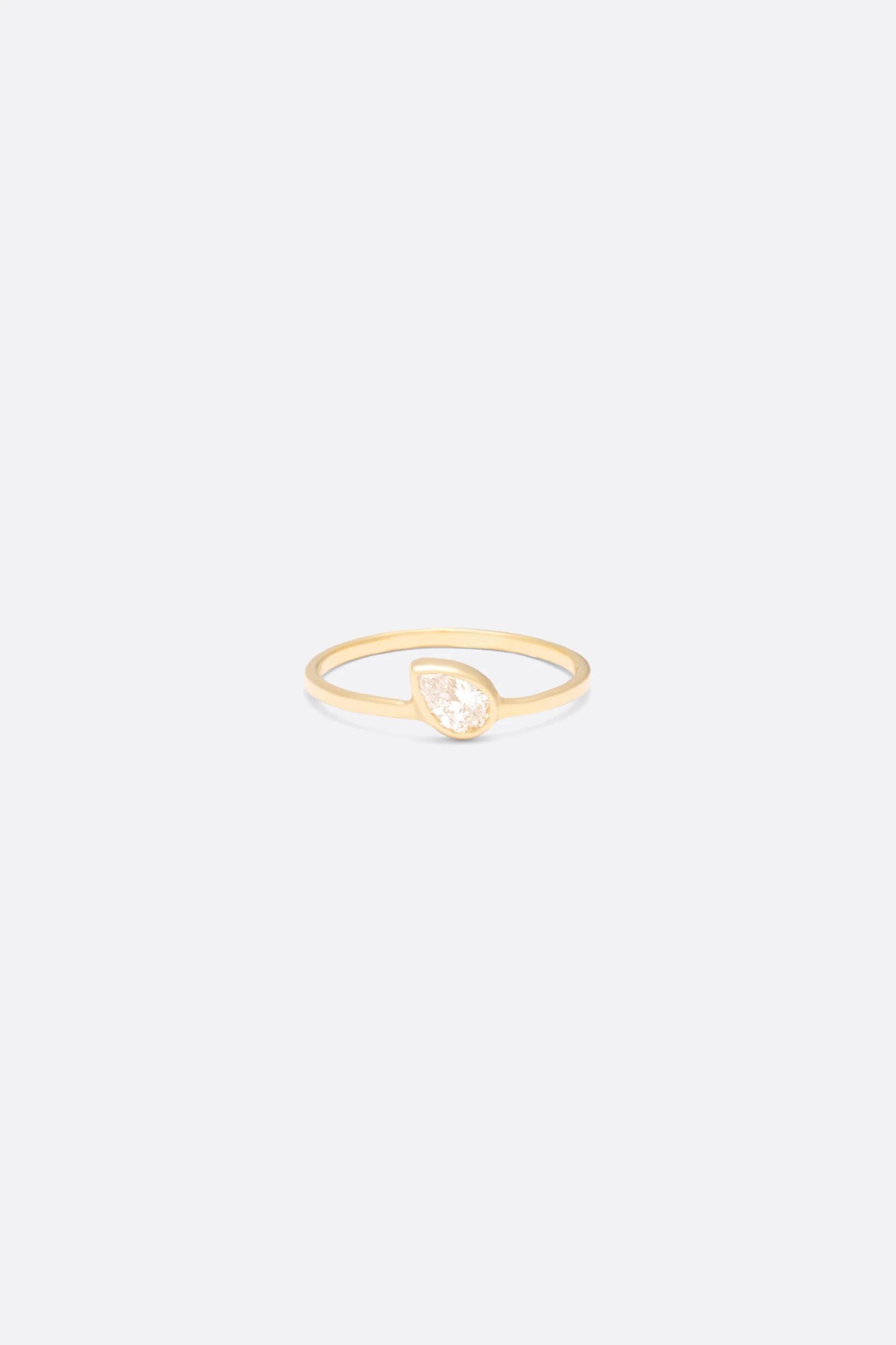 BAGUE EWANDE POIRE DIAMANT