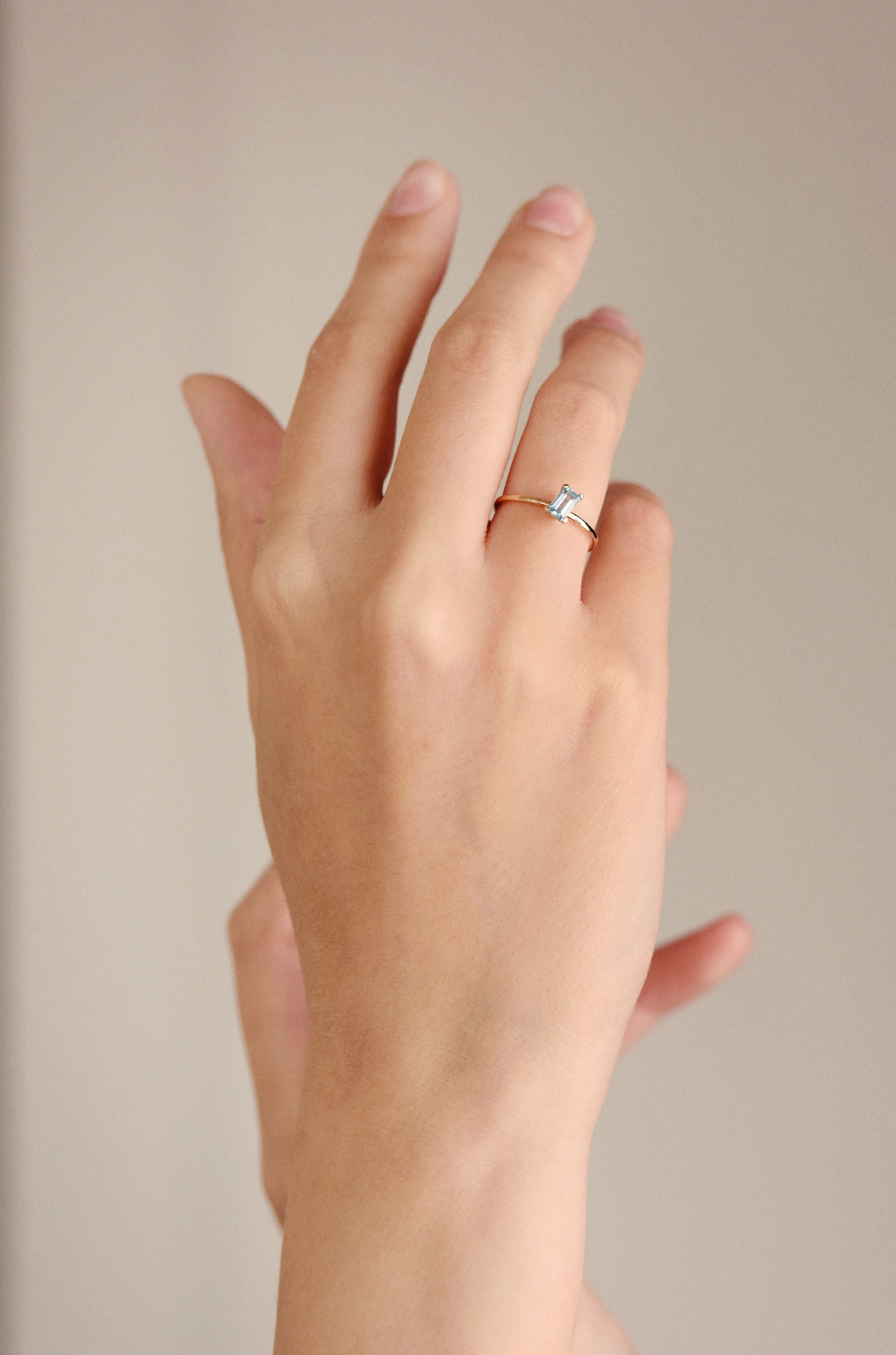 BAGUE EWANDE SIMPLE BAGUETTE - Image 7