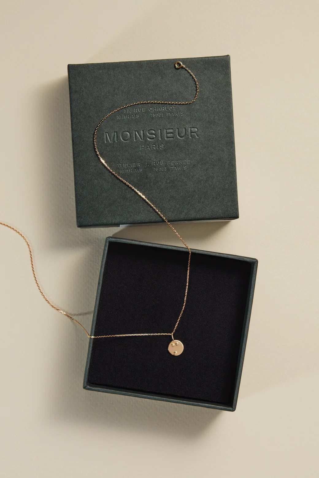 COLLIER BRAILLE