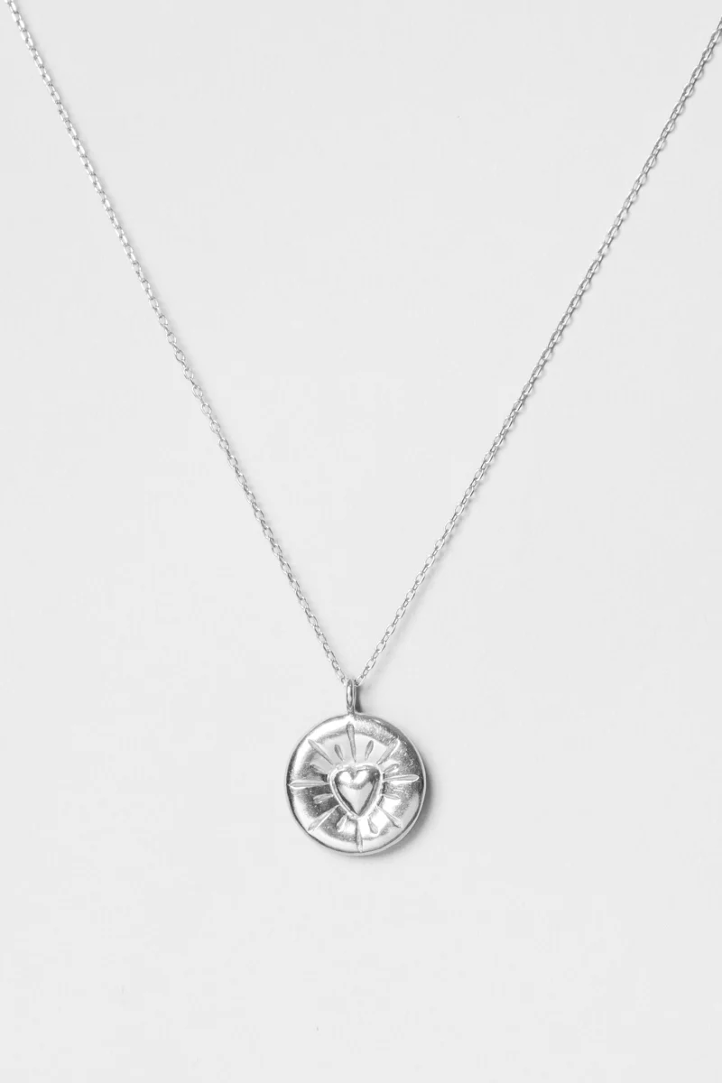 COLLIER FELLA - Image 4