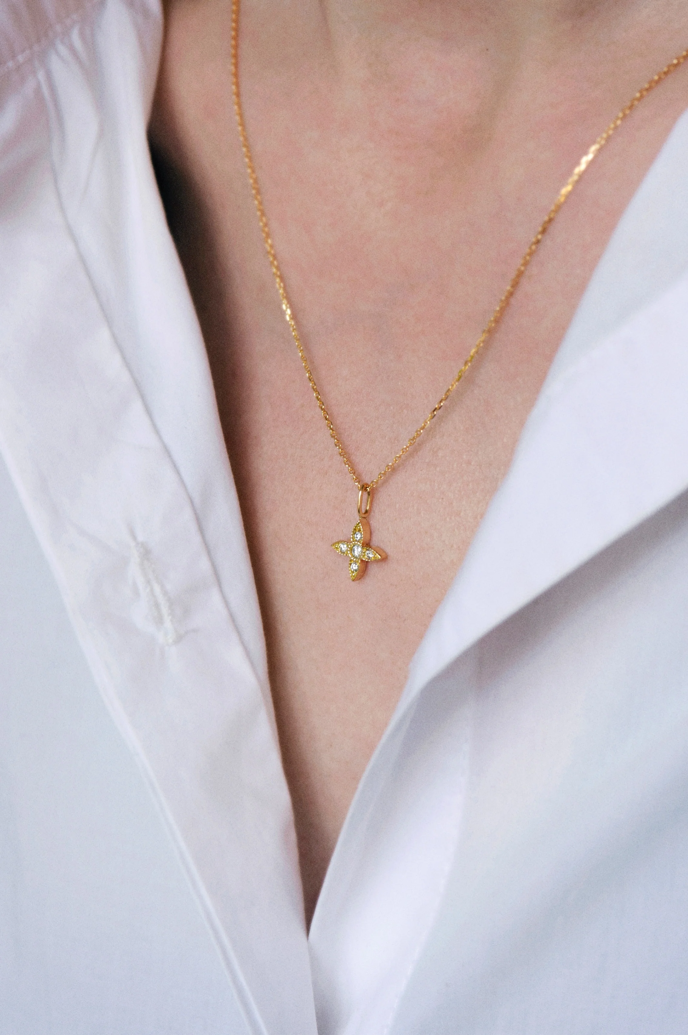COLLIER VICTORIA - Image 3